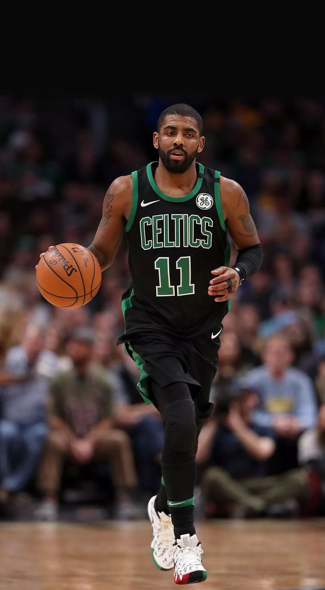 决裂！萨拉赫效仿C罗，炮轰媒体诬陷，主帅被控制，叫板球队高层（摊牌！萨拉赫学C罗怒怼媒体造谣，主帅受制，硬刚俱乐部高层）