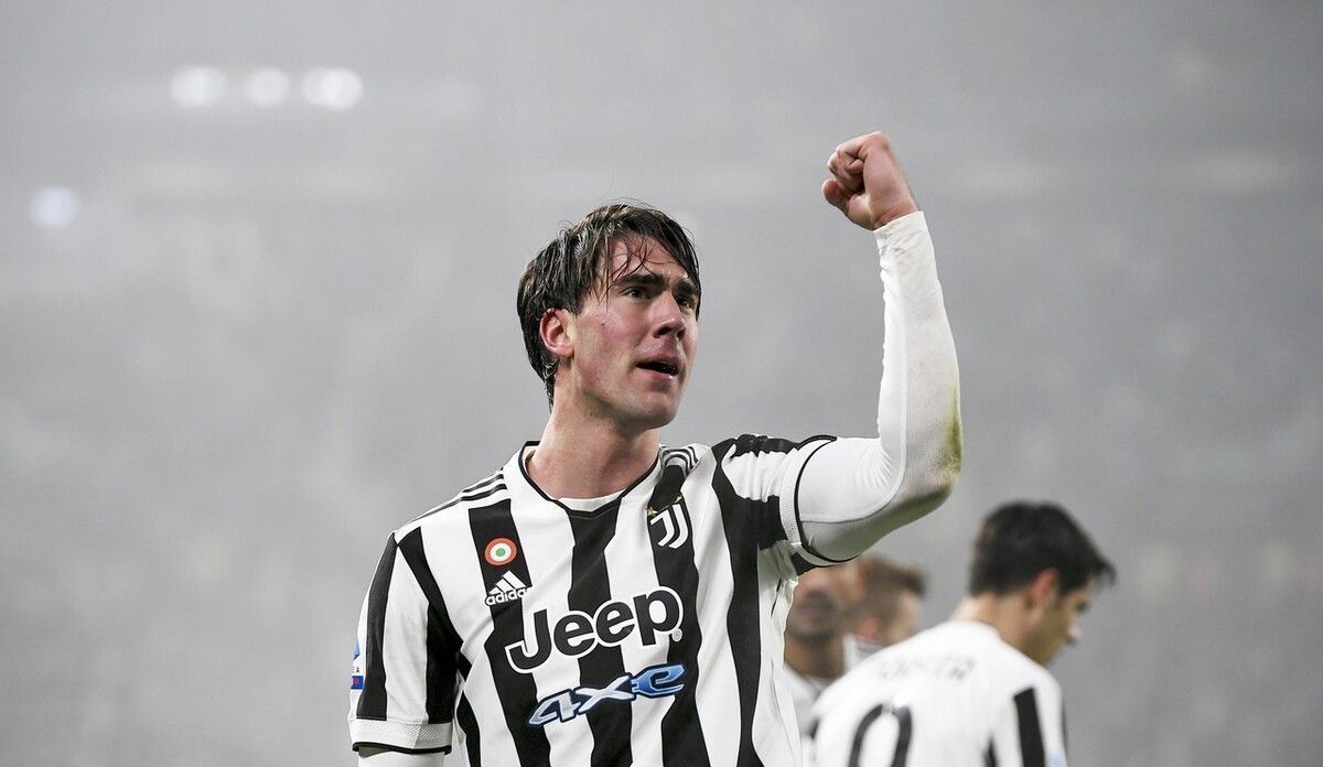 门将连续零封，稳定球队防线